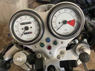 Triumph Thruxton 900 2006