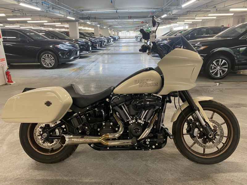 Harley-Davidson FXLRST 2023