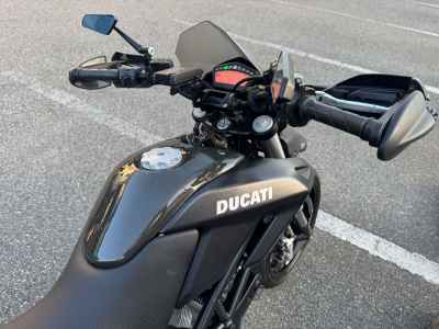 Ducati Hypermotard 7 2011