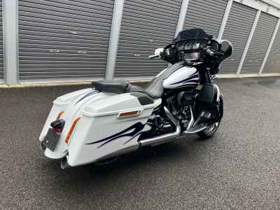 Harley-Davidson FLHXSE CVO 2016
