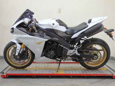 Yamaha YZF-R1 2013
