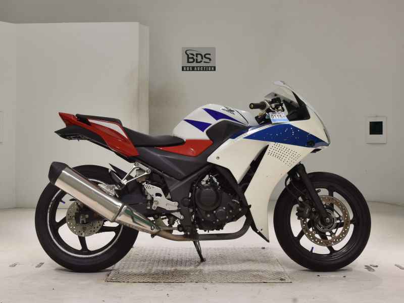 Honda CBR250R 2015