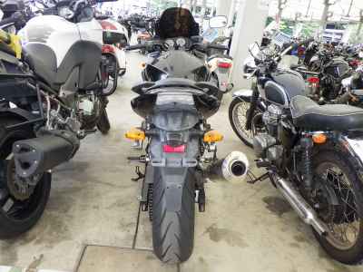 Kawasaki ZR750K1 2006