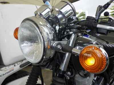 Yamaha SR400 2021