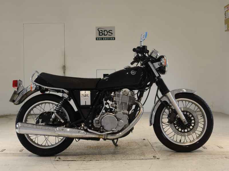 Yamaha SR400 2020