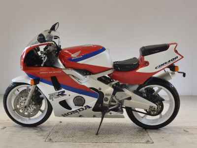 Honda CBR400RR 1990