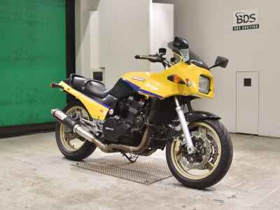 Kawasaki GPZ750R 1985