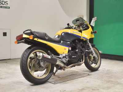 Kawasaki GPZ750R 1985