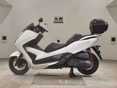 Honda Forza SI 2016