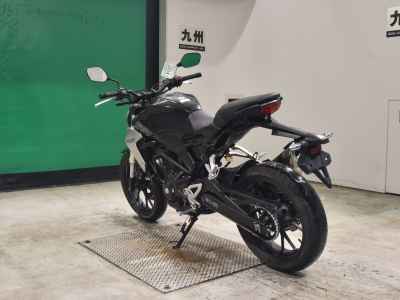 Honda CB250R 2018
