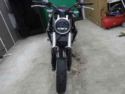 Honda CB250R 2018