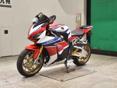 Honda CBR1000RR SP 2015