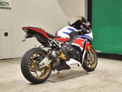 Honda CBR1000RR SP 2015