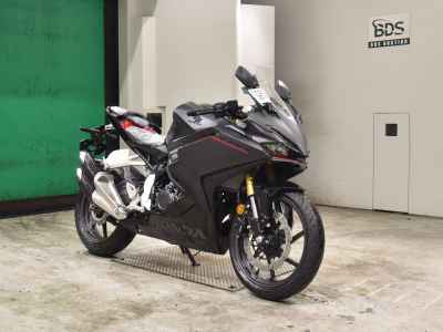 Honda CBR250RR 2023