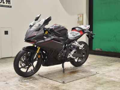 Honda CBR250RR 2023