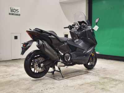 Yamaha TMAX 560T 2024