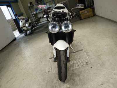 Triumph Street Triple R 2010