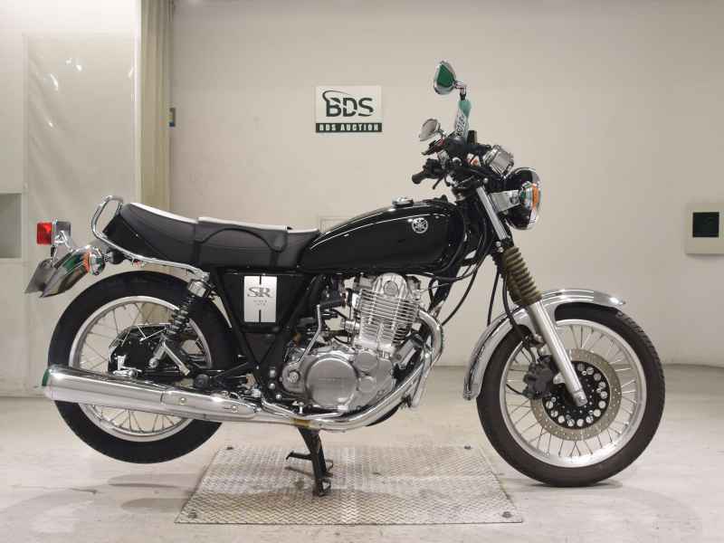 Yamaha SR400 2020