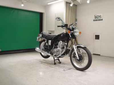 Yamaha SR400 2020