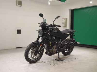 Husqvarna Svartpilen 401 2023