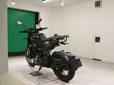 Husqvarna Svartpilen 401 2023