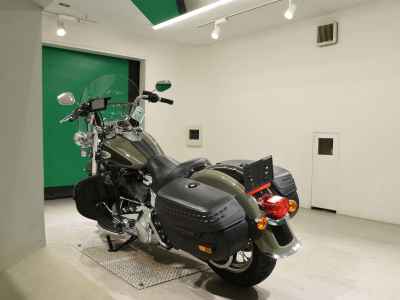 Harley-Davidson Heritage FLHC107 2021