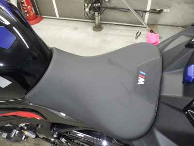 BMW M1000R 2023