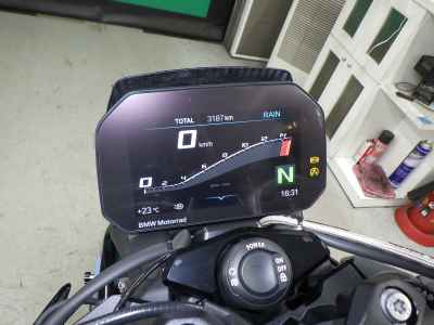 BMW M1000R 2023