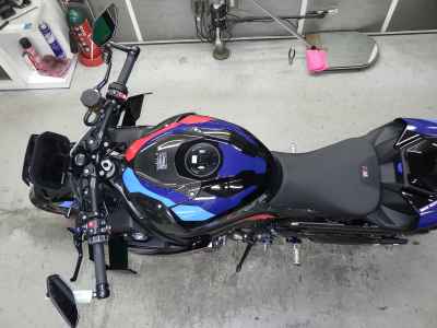 BMW M1000R 2023