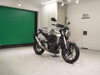 Honda CB250R 2019