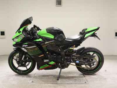 Kawasaki Ninja ZX-25R 2021