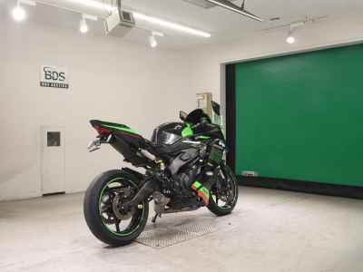Kawasaki Ninja ZX-25R 2021