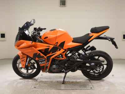 KTM RC 390 2023
