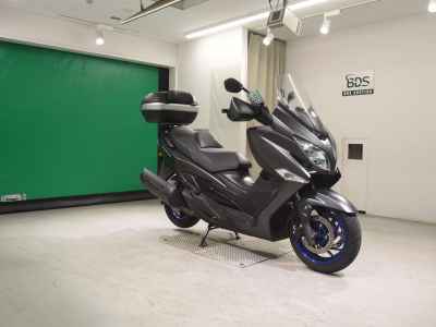 Suzuki Burgman 400 2023