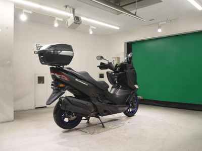 Suzuki Burgman 400 2023