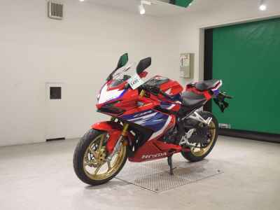 Honda CBR250RR 2023