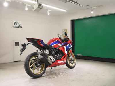 Honda CBR250RR 2023