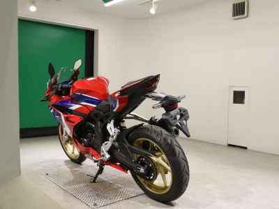 Honda CBR250RR 2023