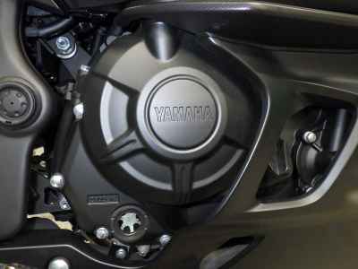 Yamaha YZF-R25 2023