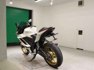 Yamaha YZF-R3 2022