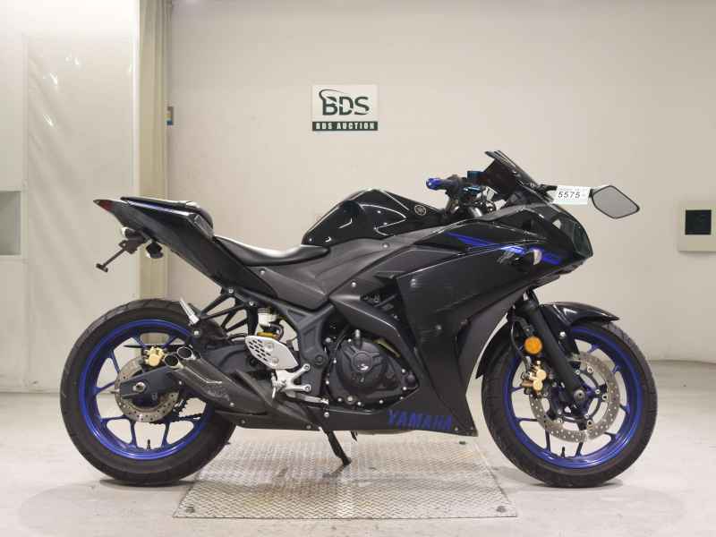 Yamaha YZF-R25 2015
