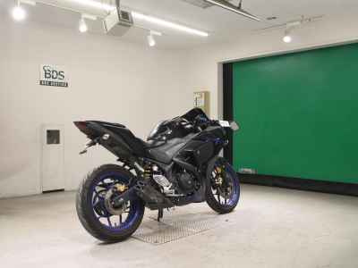 Yamaha YZF-R25 2015