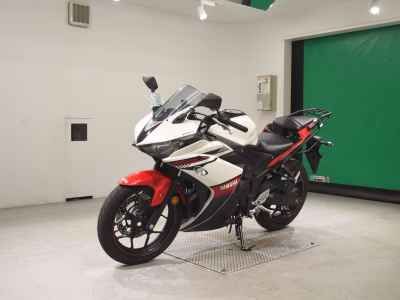 Yamaha YZF-R25 2016