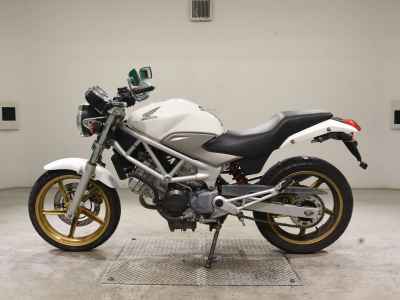 Honda VTR250 2011