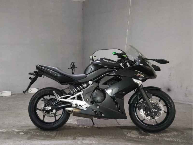 Kawasaki Ninja 400R 2010