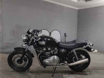 Triumph Thruxton 900 2013