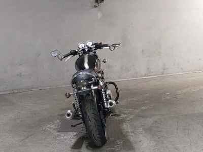 Triumph Thruxton 900 2013