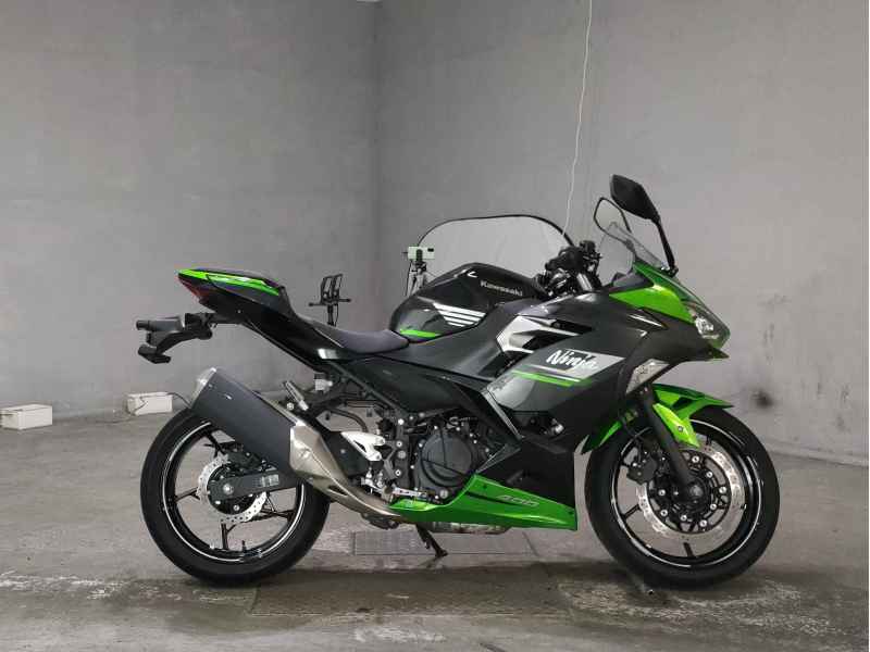 Kawasaki Ninja 400 2024