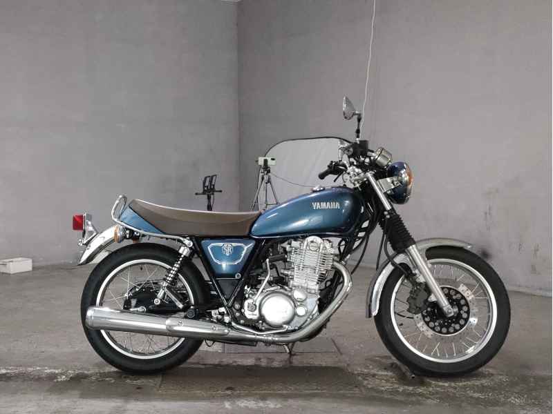 Yamaha SR400 2020