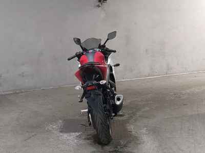 Yamaha YZF-R3 2015